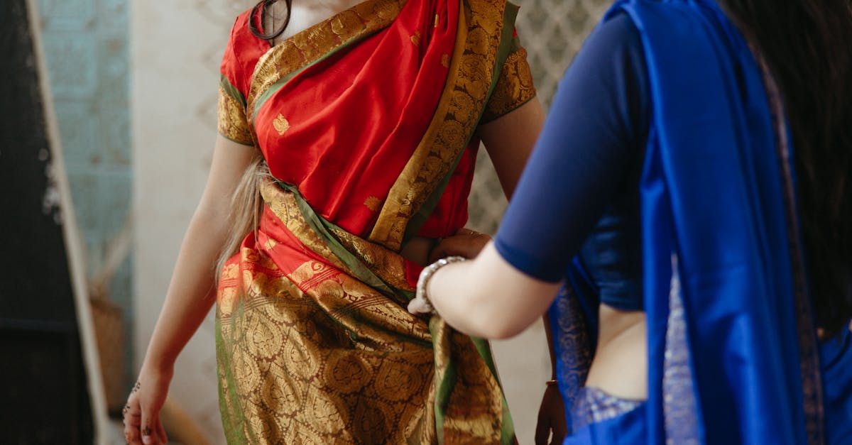 Handloom Fabric Reinvention in India 2026: Fresh Styles & Real Impact