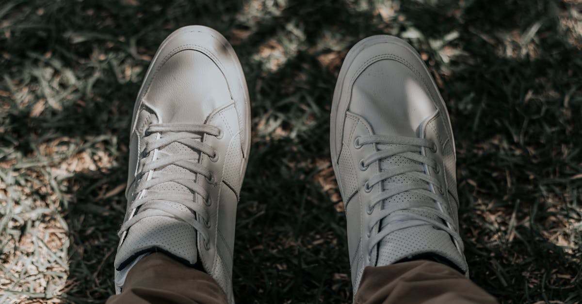 Best Ways to Pick the Right Footwear for Hot Weather in India